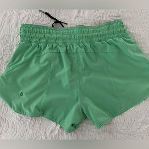 Lululemon Reversible running shorts Sz 8